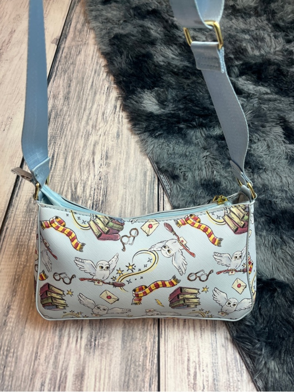 Wizarding World Harry Potter Hedwig Themed Pattern Crossbody Faux Leather Purse